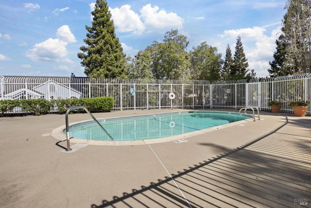 219 SEA CREST Cir, Vallejo, CA 94590