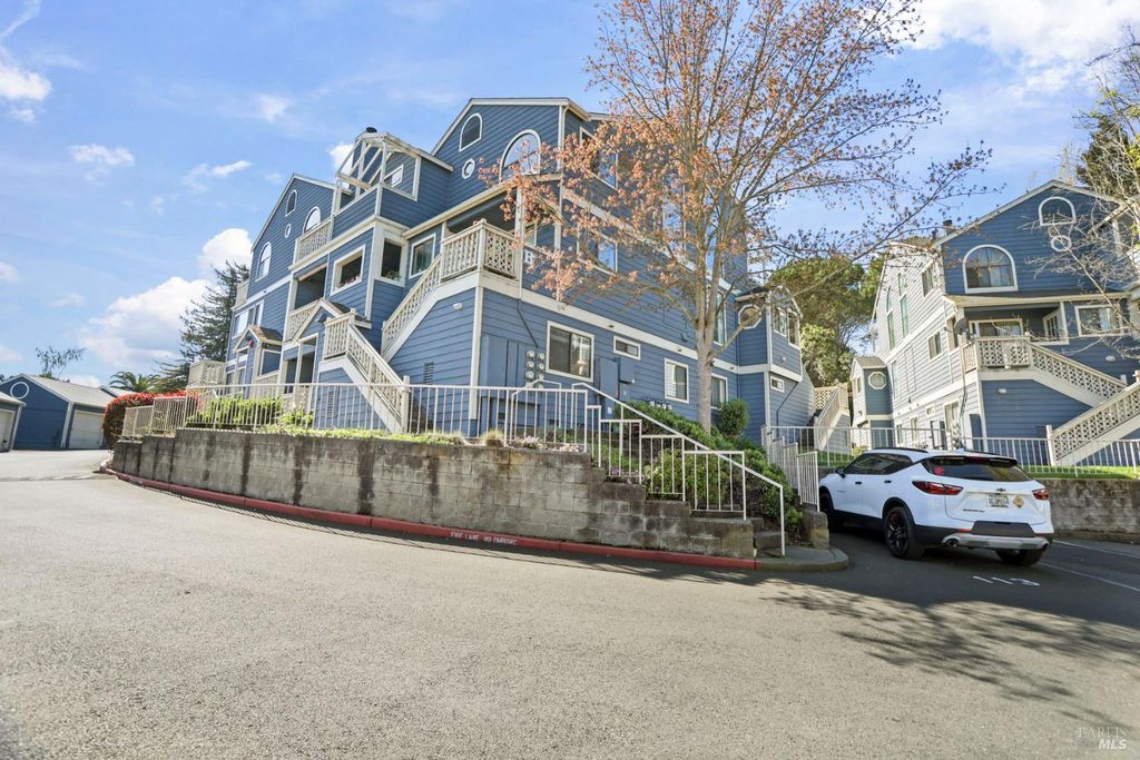 219 SEA CREST Cir, Vallejo, CA 94590