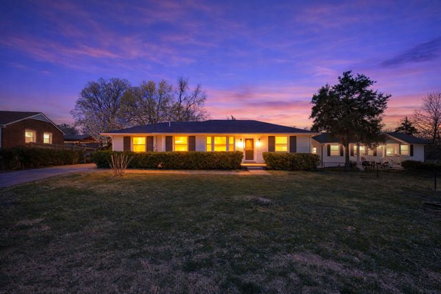 304 Leo Ct, Nashville, TN 37211