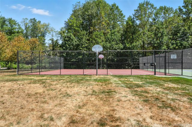 239 Deer Hill Road, South Salem, NY 10590