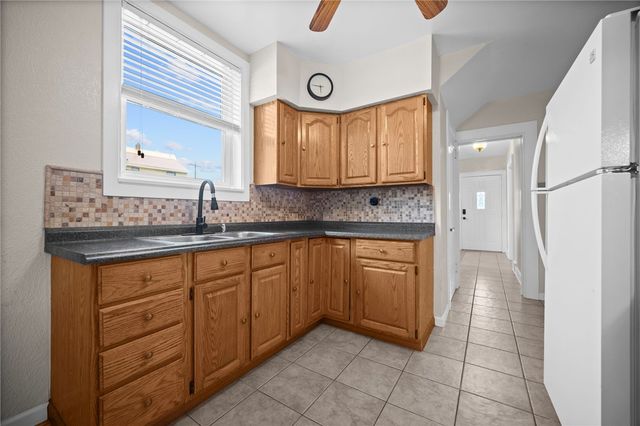 616 Rossmore Ave, Brookline, PA 15226