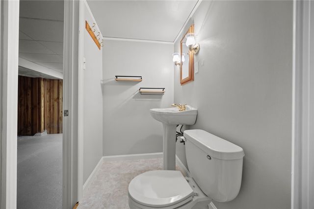 616 Rossmore Ave, Brookline, PA 15226