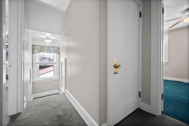 616 Rossmore Ave, Brookline, PA 15226