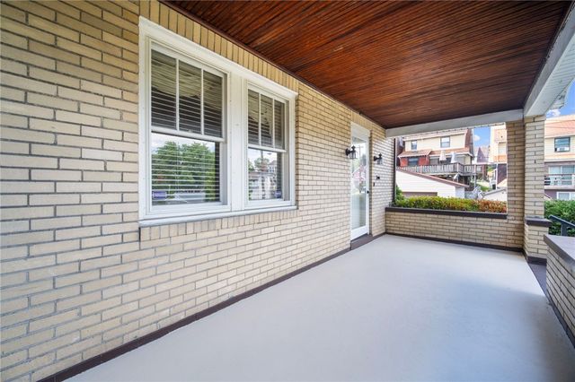 616 Rossmore Ave, Brookline, PA 15226