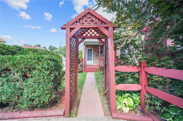 616 Rossmore Ave, Brookline, PA 15226