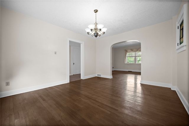 616 Rossmore Ave, Brookline, PA 15226