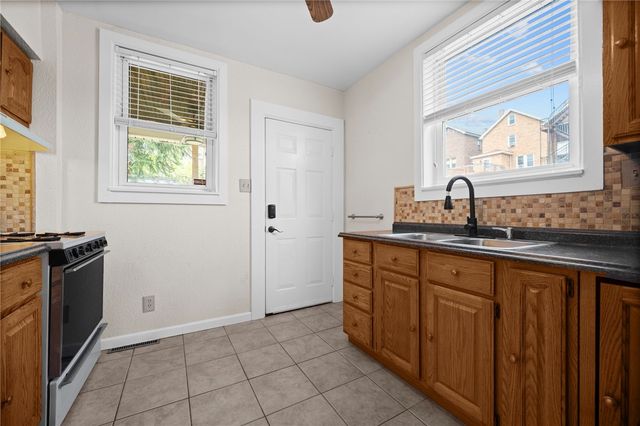 616 Rossmore Ave, Brookline, PA 15226