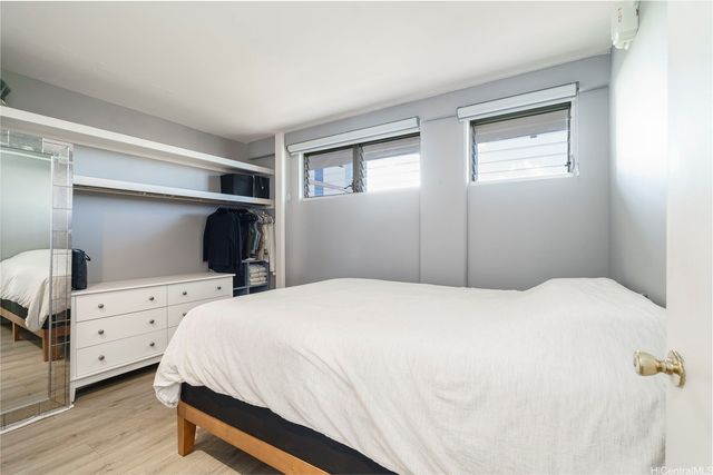 1617 Keeaumoku Street 1401, Honolulu, HI 96822