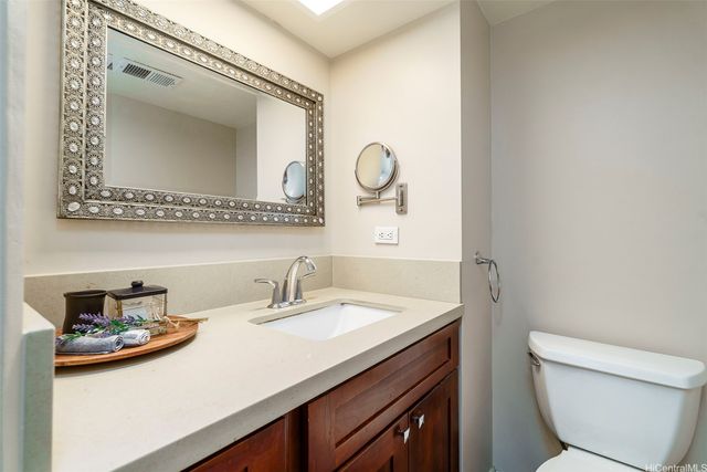 1617 Keeaumoku Street 1401, Honolulu, HI 96822