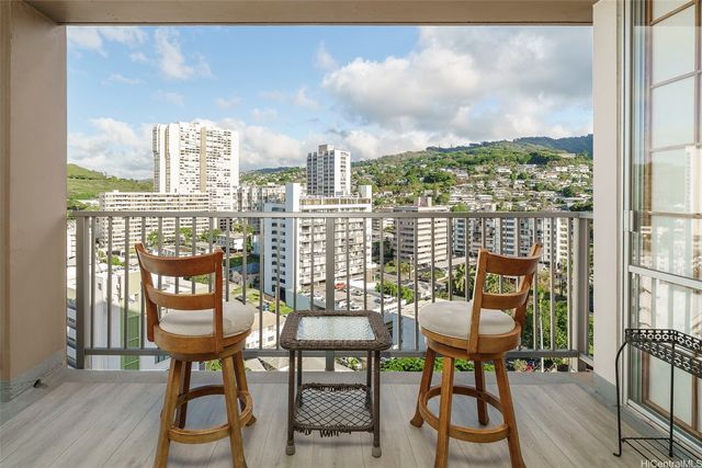 1617 Keeaumoku Street 1401, Honolulu, HI 96822