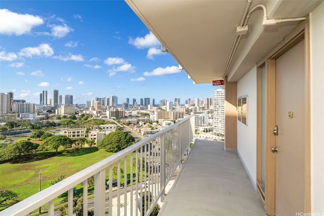 1617 Keeaumoku Street 1401, Honolulu, HI 96822