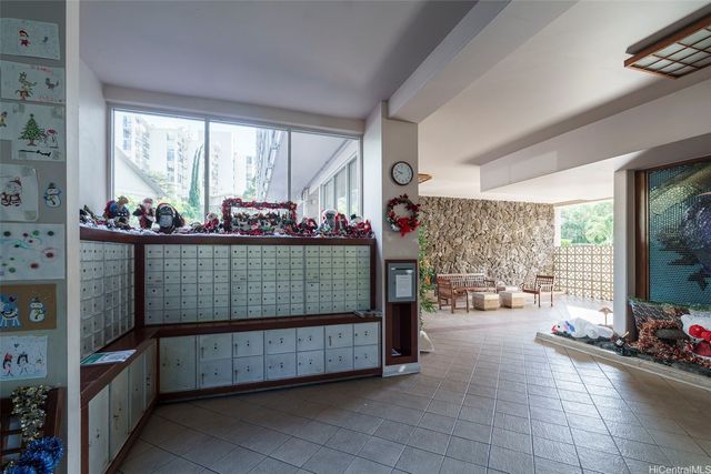 1617 Keeaumoku Street 1401, Honolulu, HI 96822