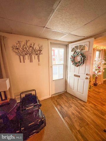 12 GREEN AVE, Lewistown, PA 17044