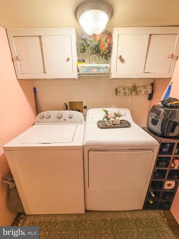 12 GREEN AVE, Lewistown, PA 17044