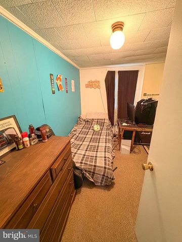 12 GREEN AVE, Lewistown, PA 17044