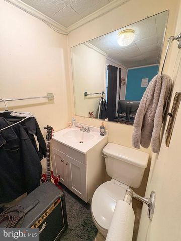 12 GREEN AVE, Lewistown, PA 17044