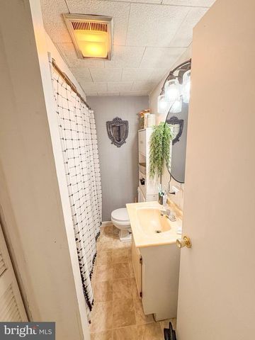 12 GREEN AVE, Lewistown, PA 17044