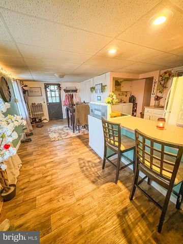 12 GREEN AVE, Lewistown, PA 17044