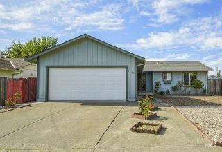 1525 Ridley Ave, Santa Rosa, CA 95401