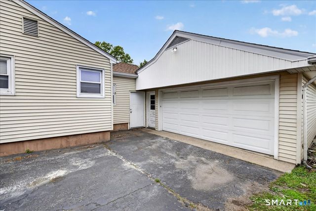 106 Moritz Place, Fairfield, CT 06824