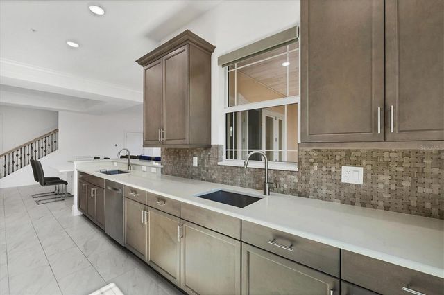 7835 HIDDEN CREEK LOOP 101, Bradenton, FL 34202