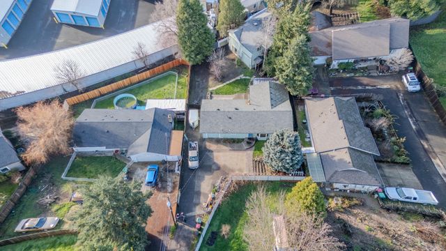 2717 Elliott Avenue, Medford, OR 97501