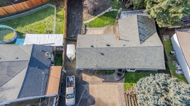 2717 Elliott Avenue, Medford, OR 97501