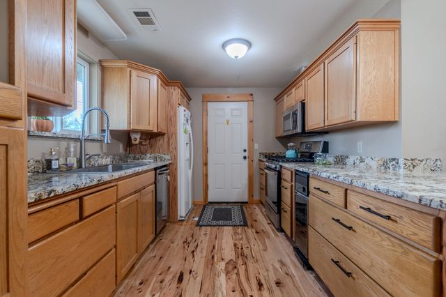 2717 Elliott Avenue, Medford, OR 97501