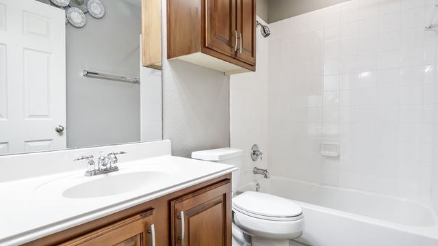 3213 Carlisle Street, Bedford, TX 76021