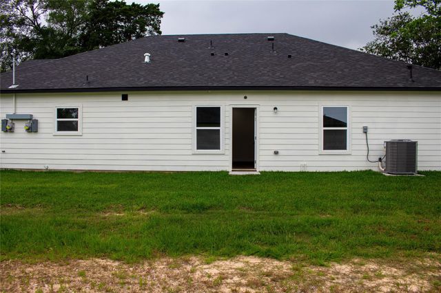 106 Runnels Street A, Willis, TX 77378