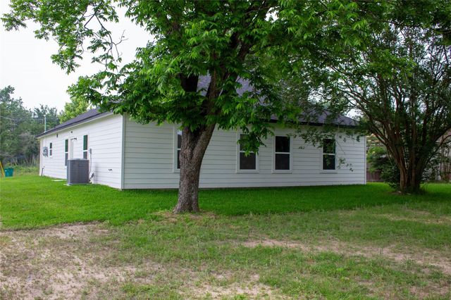106 Runnels Street A, Willis, TX 77378