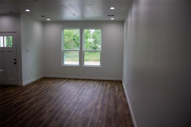 106 Runnels Street A, Willis, TX 77378