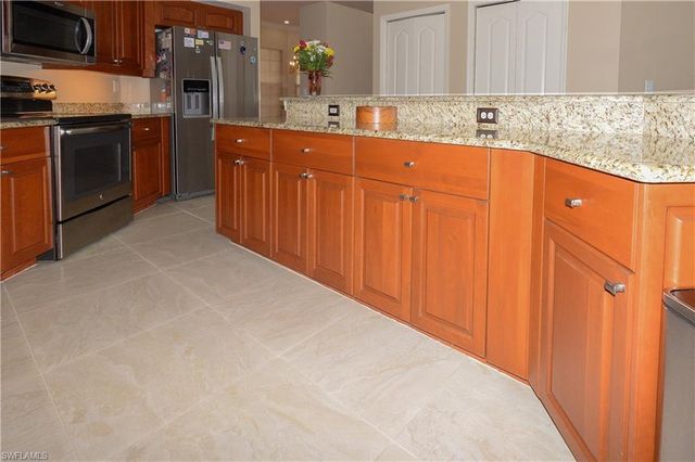 10551 Curry Palm LN, Fort Myers, FL 33966
