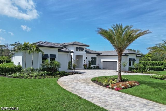 12 Banyan RD, Naples, FL 34108