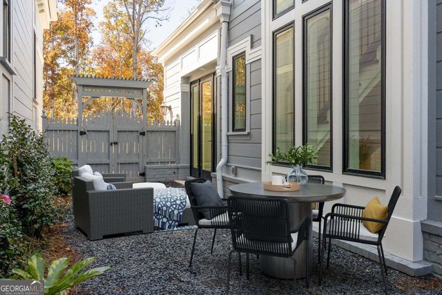 11863 Serenbe Lane, Chattahoochee Hills, GA 30268