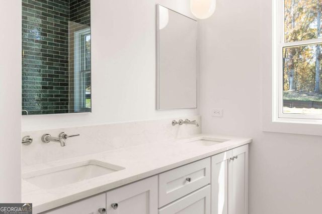 11863 Serenbe Lane, Chattahoochee Hills, GA 30268