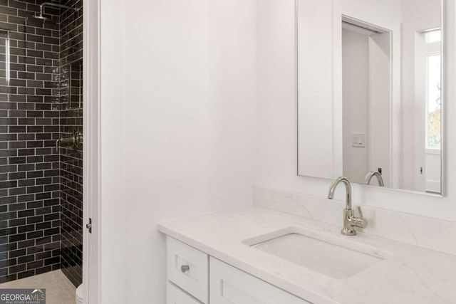 11863 Serenbe Lane, Chattahoochee Hills, GA 30268