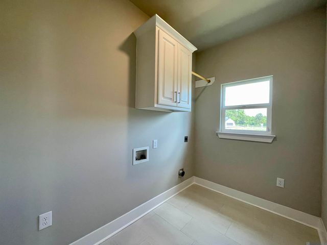 22846 Balsam Dr, Denham Springs, LA 70726