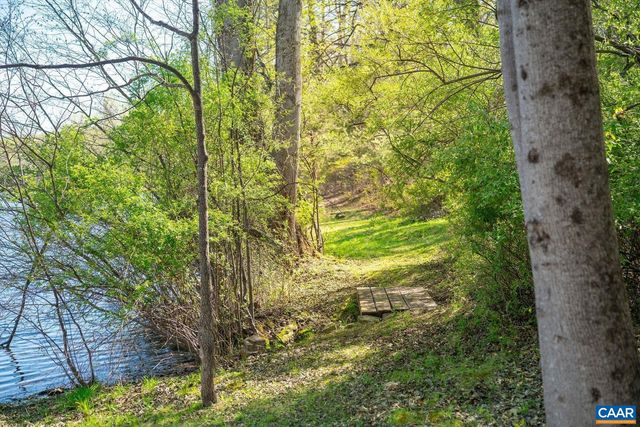 336 BEAR RUN RD, Stanardsville, VA 22973