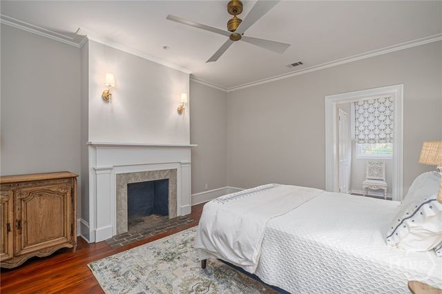 124 W Taylor Street, Savannah, GA 31401