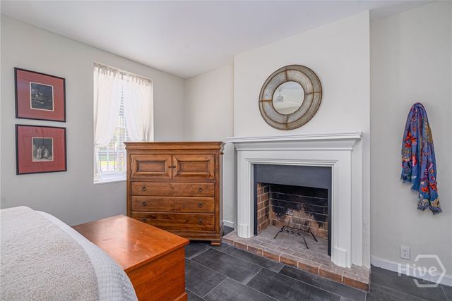 124 W Taylor Street, Savannah, GA 31401