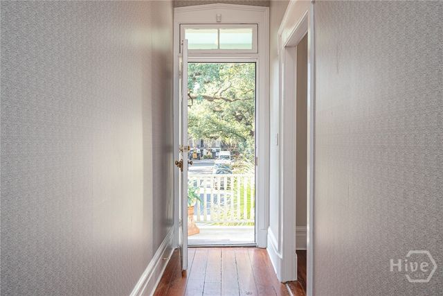 124 W Taylor Street, Savannah, GA 31401