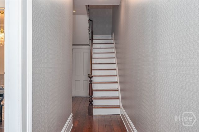 124 W Taylor Street, Savannah, GA 31401