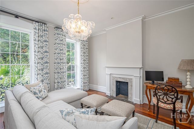 124 W Taylor Street, Savannah, GA 31401