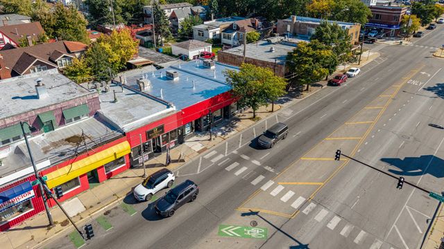 2559 N Cicero Avenue, Chicago, IL 60639