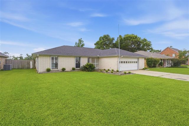 3921 Marie Court, Lake Charles, LA 70607