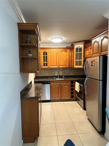 13250 SW 7th Court 114L, Pembroke Pines, FL 33027