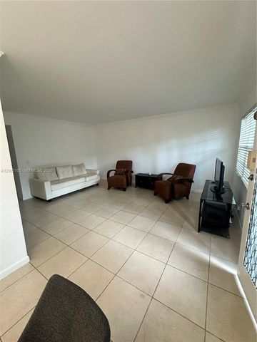 13250 SW 7th Court 114L, Pembroke Pines, FL 33027