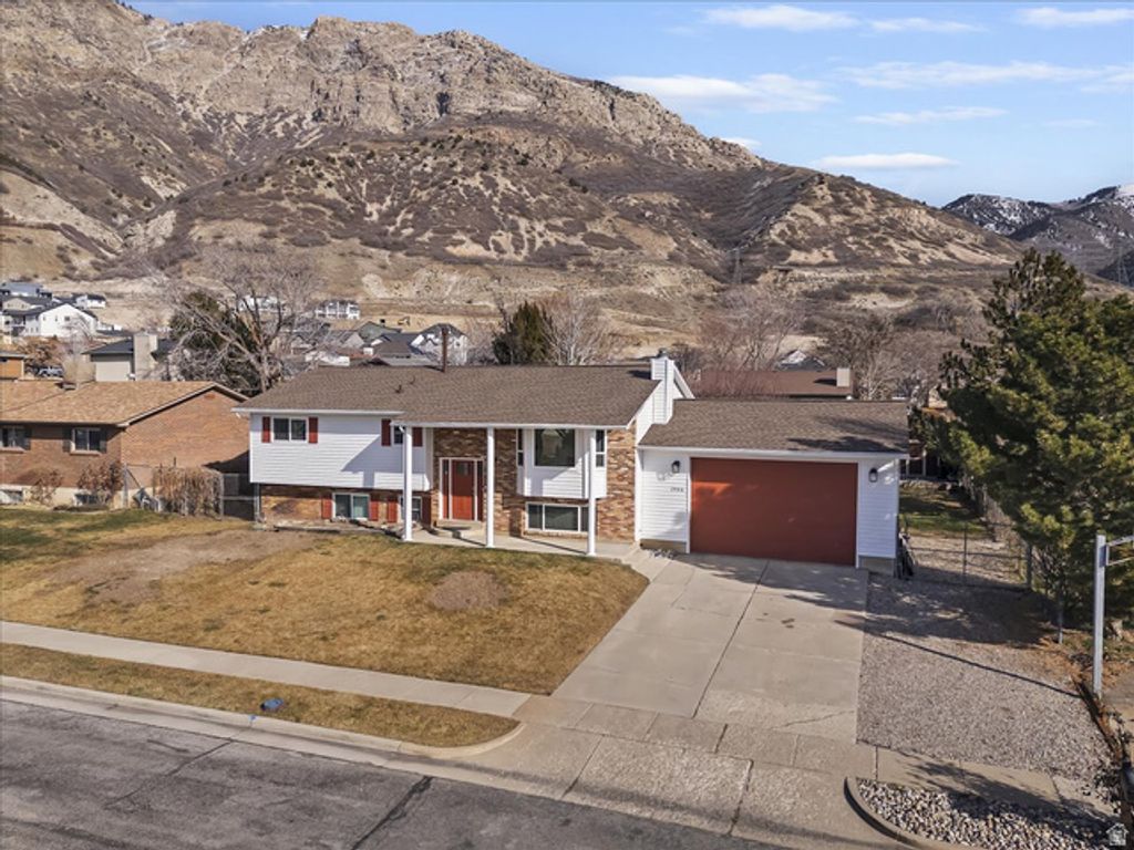 2946 N 1350 E, North Ogden, UT 84414