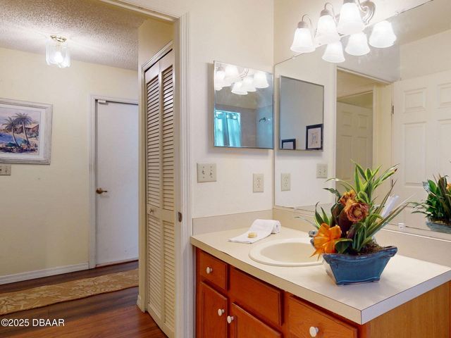 686 Middlebury Loop, New Smyrna Beach, FL 32168